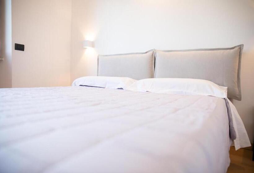 اتاق استاندارد با چشم‌انداز دریا, Antares Rooms And Suites