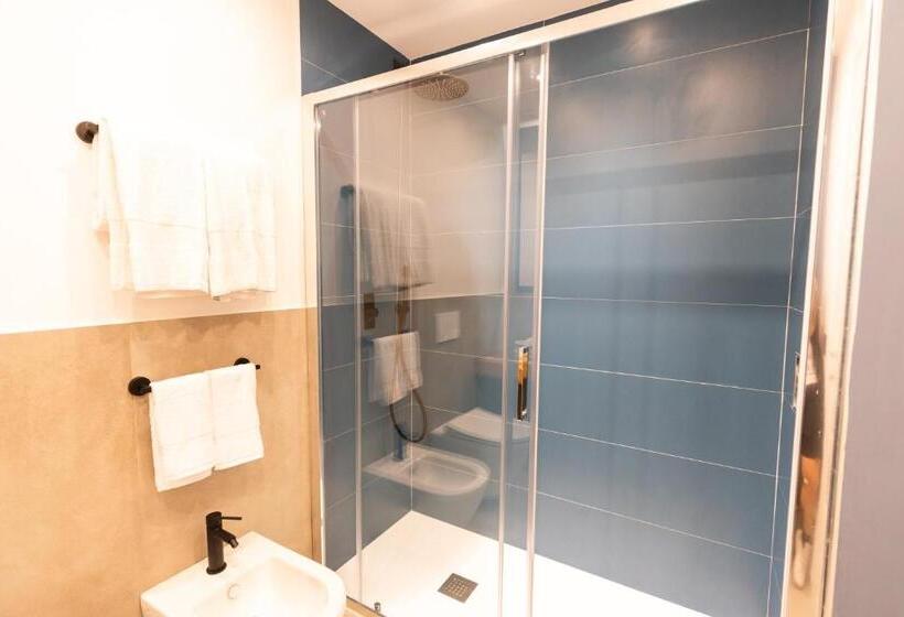 اتاق استاندارد با تراس, Antares Rooms And Suites