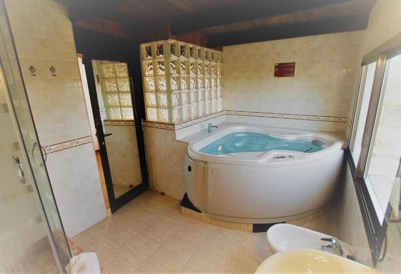 اتاق استاندارد با وان آب گرم, Casa Natura 23