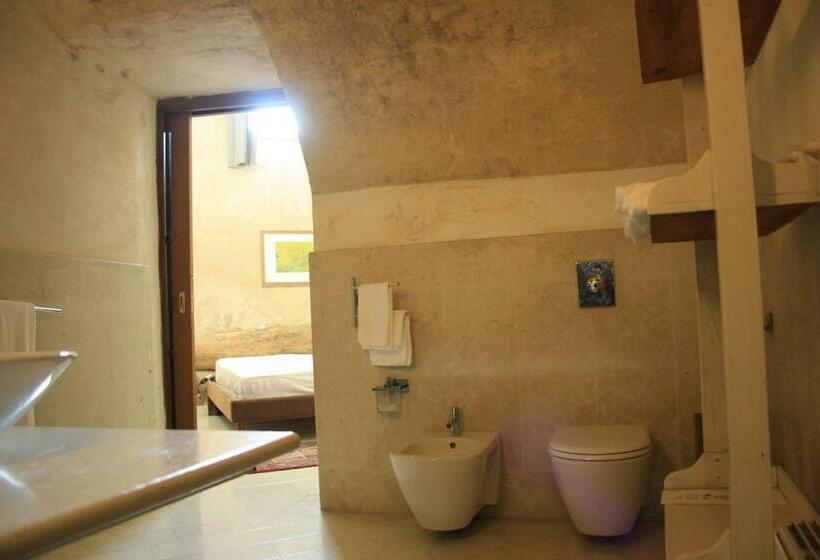 اتاق استاندارد با تخت بزرگ, Locus Amoenus