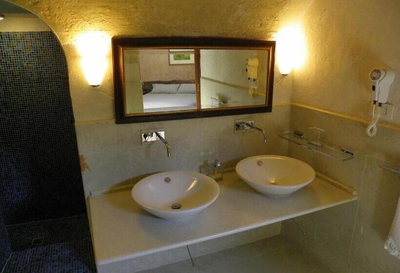 اتاق استاندارد با تخت بزرگ, Locus Amoenus