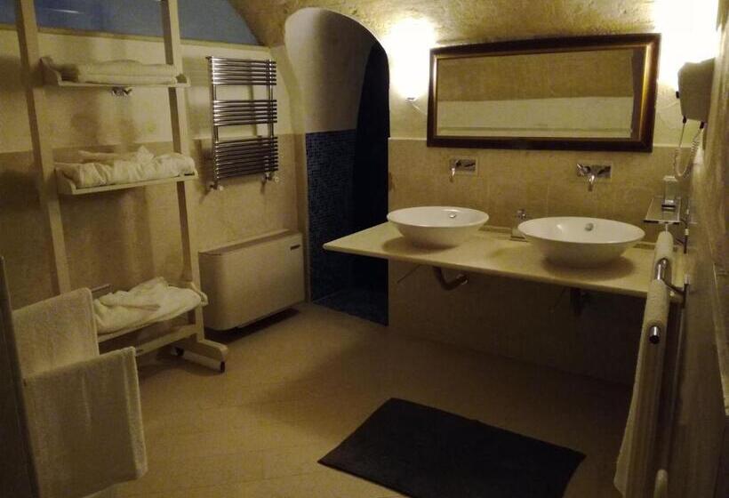 اتاق استاندارد با تخت بزرگ, Locus Amoenus