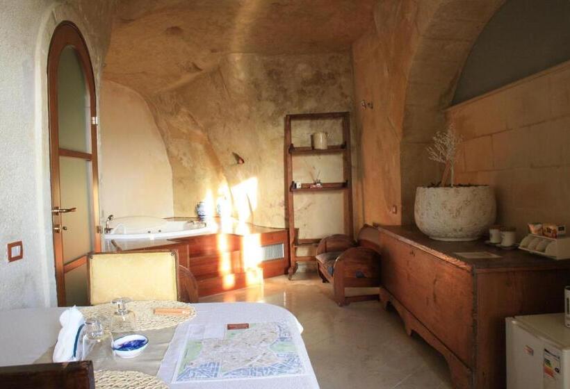 اتاق استاندارد با تخت بزرگ, Locus Amoenus