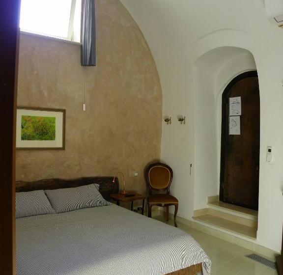 اتاق استاندارد با تخت بزرگ, Locus Amoenus
