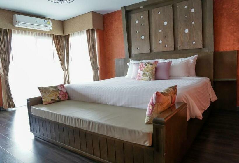 اتاق لوکس با تخت بزرگ, Grand Kokkod Khao Kho Resort