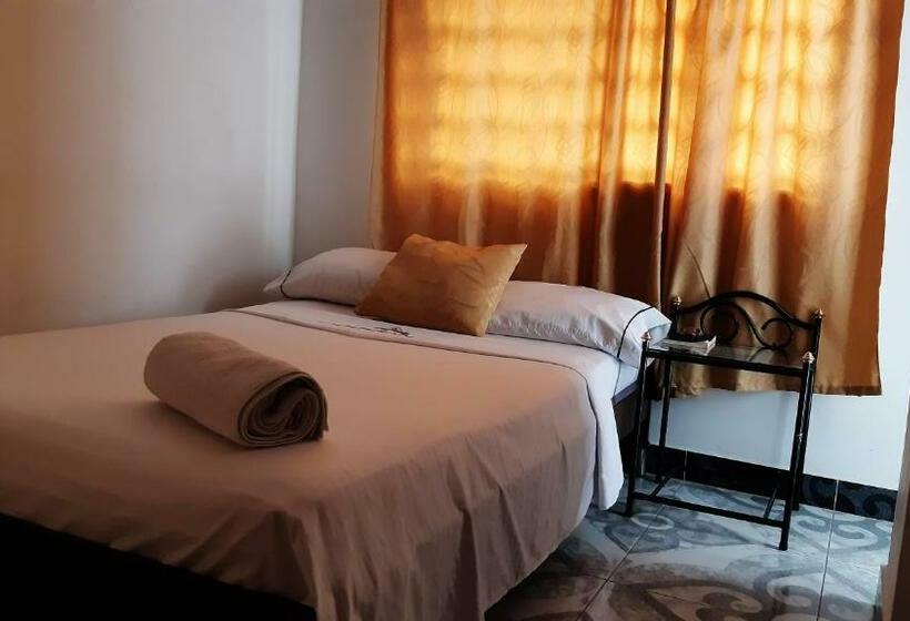 اتاق استاندارد یک نفره, Neiva Providencia