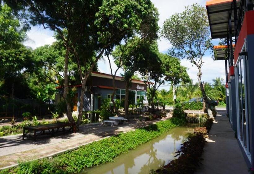 اتاق عادی, Meephawa Resort