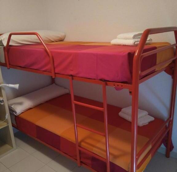 اتاق استاندارد چهار تخته, Résidencia Universitària Pare Claret   Hostel