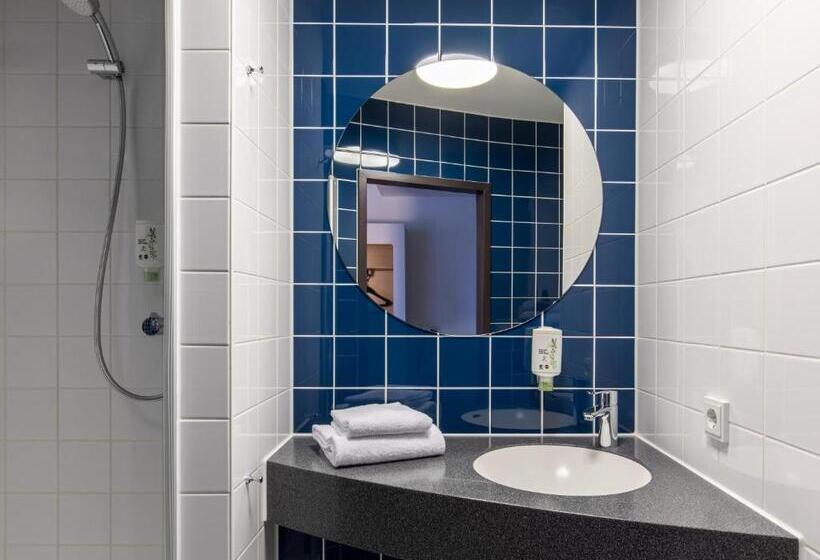 اتاق خانوادگی, B&B Hotel Hamburg City Ost