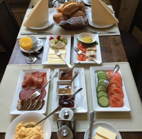 اتاق استاندارد, Burbaums Restaurant