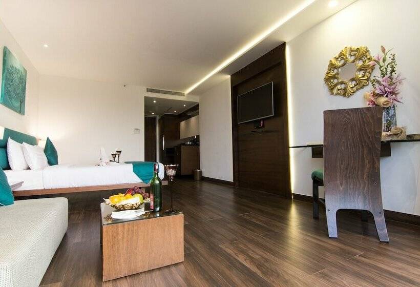اتاق اجرایی, Roopa Elite