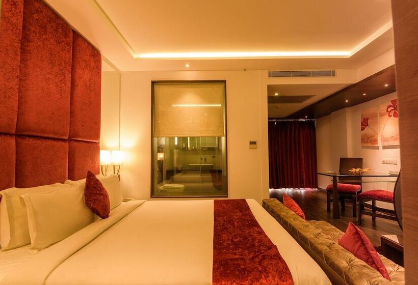 سوییت لوکس, Roopa Elite