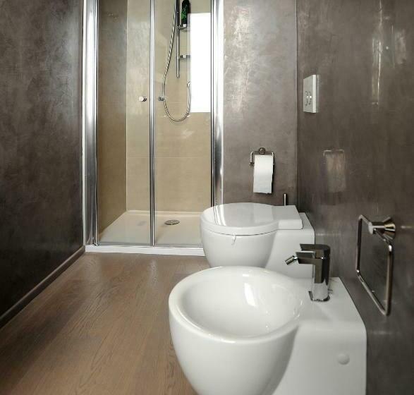 اتاق استاندارد یک نفره, B&b Opera