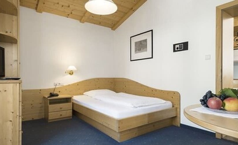 اتاق استاندارد یک نفره, Torgglhof