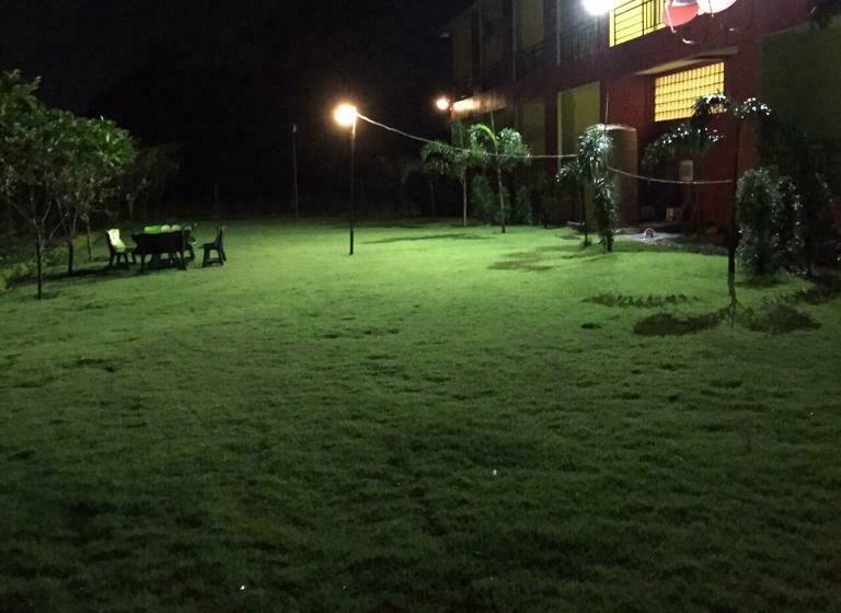 اتاق لوکس, Greenfield Residence