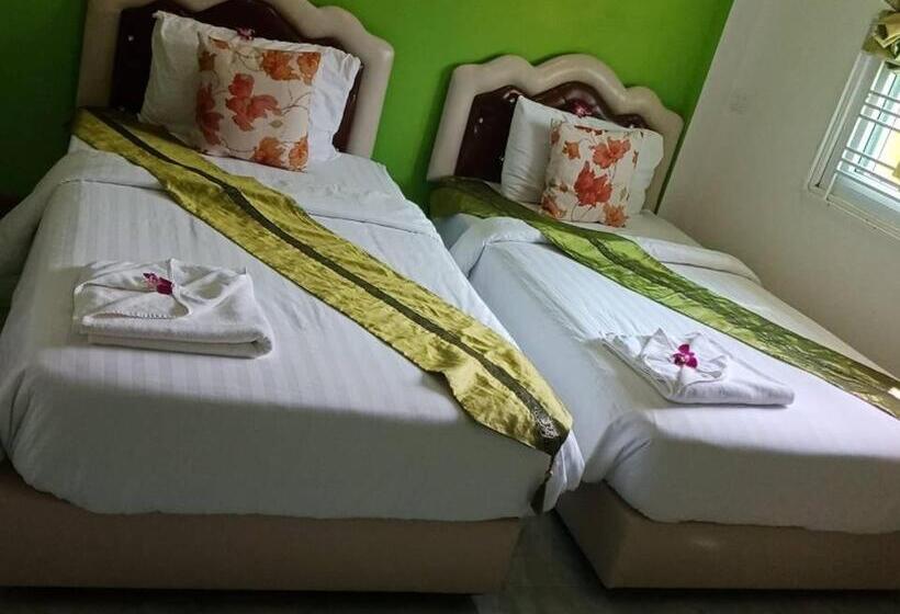 اتاق لوکس, Greenfield Residence