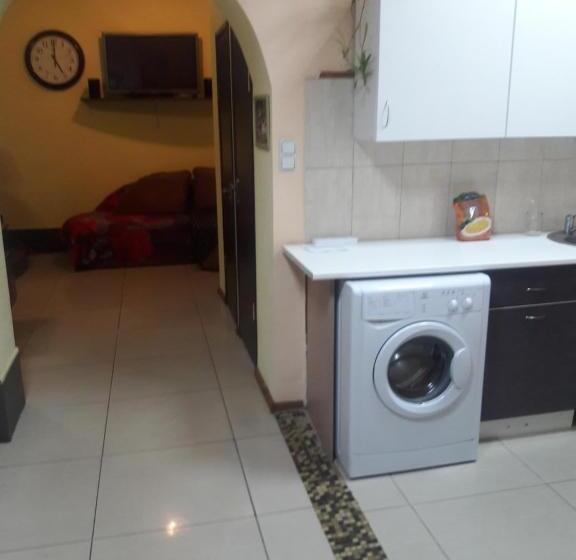 تختخواب در اتاق مشترک, Hostel Teremok