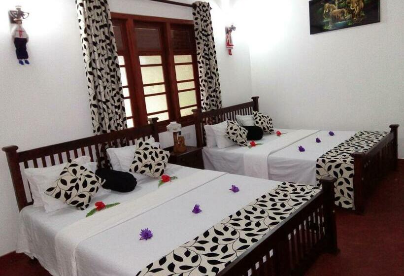 ویلای لوکس 1 خوابه, Walauwa The Villa Ahungalla