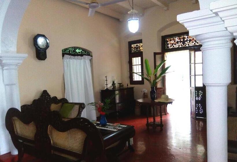 ویلای 1 خوابه با چشم‌انداز باغ, Walauwa The Villa Ahungalla