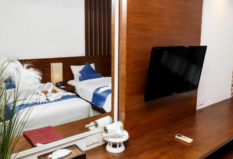 اتاق لوکس, Tuana Hotels Brook Pool Access