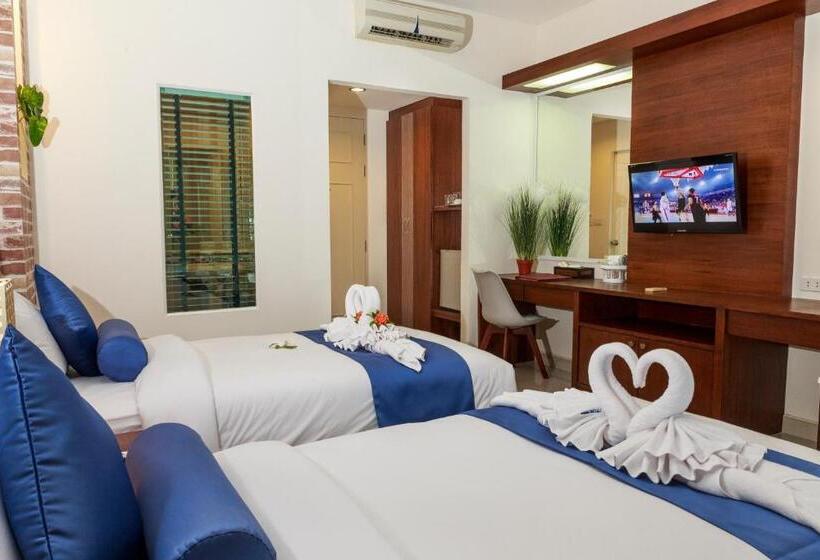 اتاق لوکس, Tuana Hotels Brook Pool Access