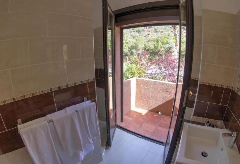 اتاق استاندارد سه نفره, Corsica   Porto Corse