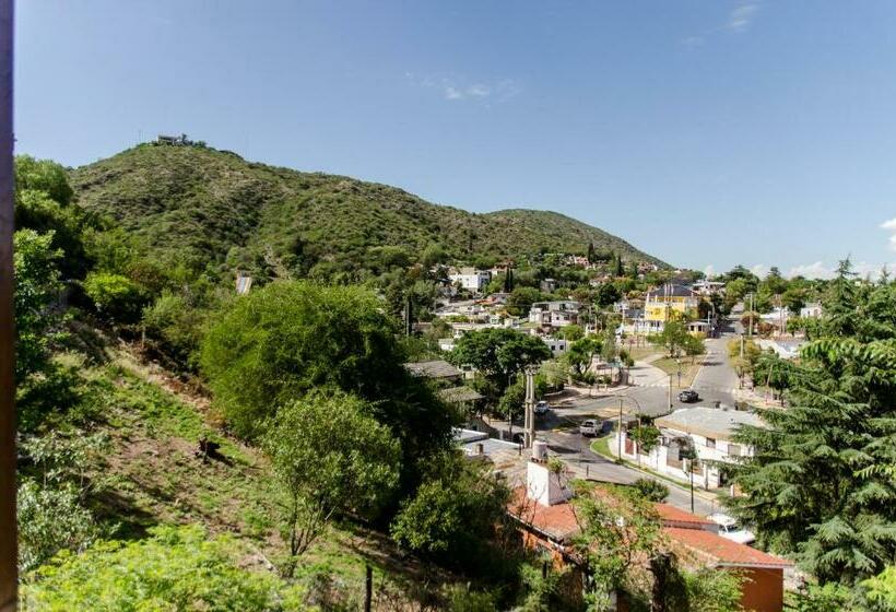 اتاق استاندارد سه نفره, Del Buen Ayre