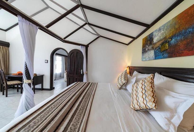سوئیت با بالکن, Prideinn Flamingo Beach Resort & Spa Mombasa