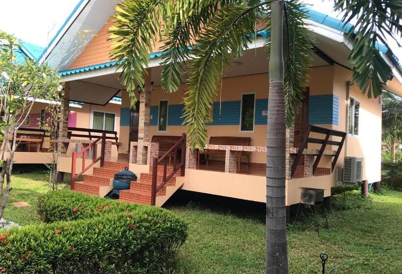 بانگلوی استاندارد 2 خوابه, Sangtong Beach Resort