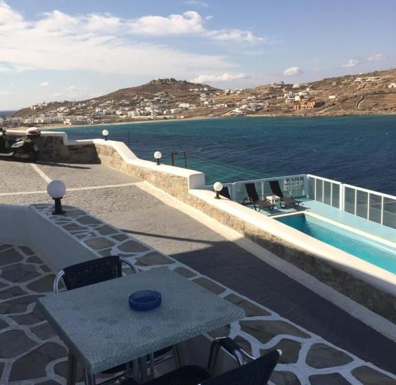 اتاق اقتصادی با چشم‌انداز دریا, Vana Holidays