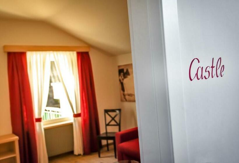 سوییت, Am Schloss Guest House