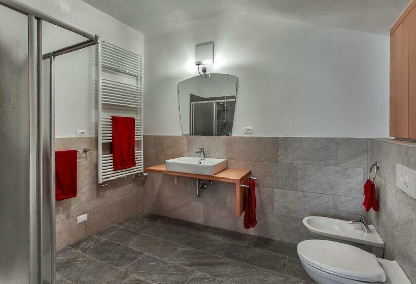 سوییت, Am Schloss Guest House