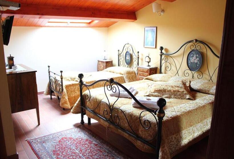 اتاق استاندارد سه نفره, B&b La Ginestra
