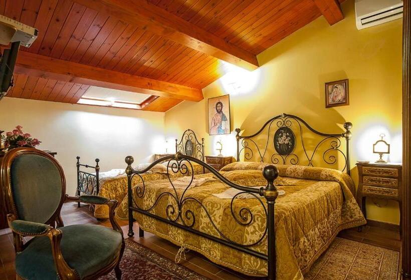 اتاق استاندارد سه نفره, B&b La Ginestra