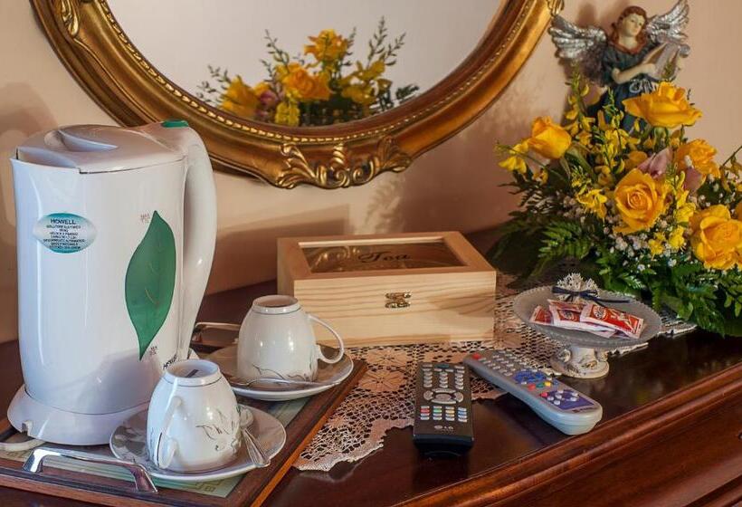 اتاق استاندارد چهار تخته, B&b La Ginestra