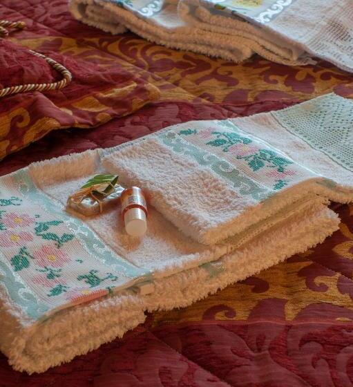 اتاق استاندارد چهار تخته, B&b La Ginestra