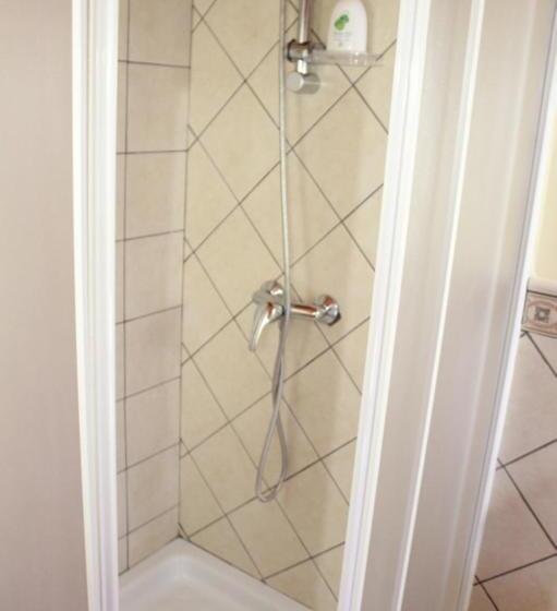 اتاق استاندارد چهار تخته, B&b La Ginestra