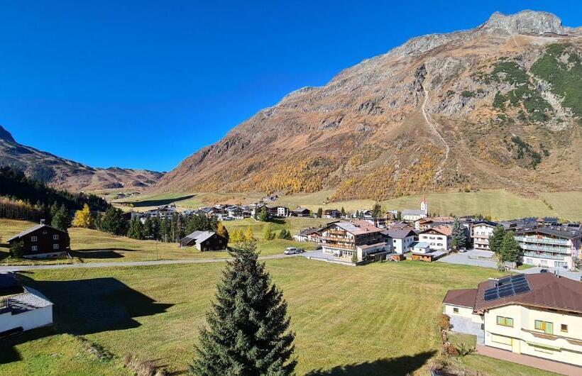 Habitació Triple Estàndard amb Balcó, Apart Garni Romantica