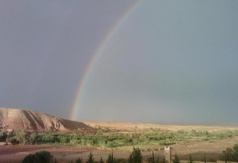 اتاق خانوادگی, Dar Mouna La Source