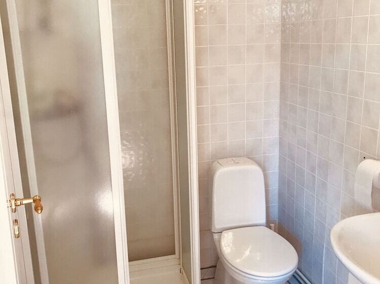 آپارتمان 2 خوابه, Guesthouse árný