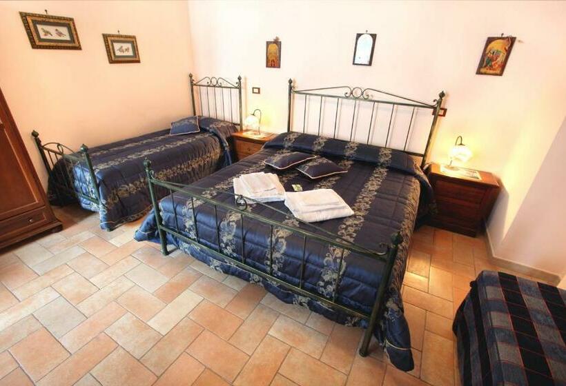 اتاق استاندارد با بالکن, Il Belvedere
