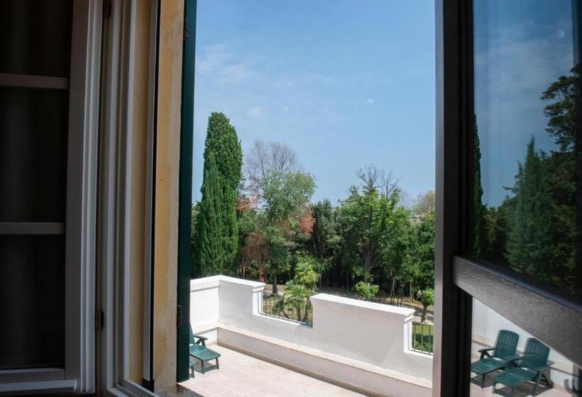 اتاق استاندارد سه نفره, Tenuta Villa Colle Sereno