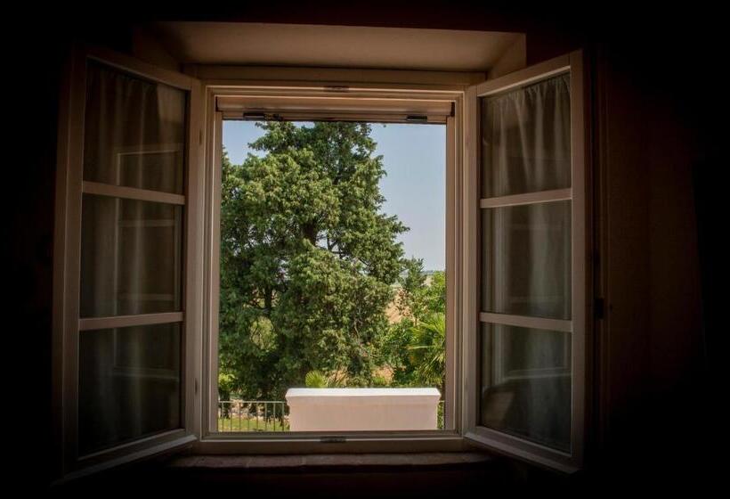 اتاق استاندارد سه نفره, Tenuta Villa Colle Sereno