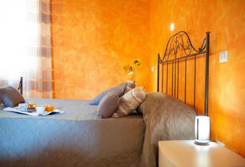اتاق لوکس سه تخته, Tenuta Villa Colle Sereno