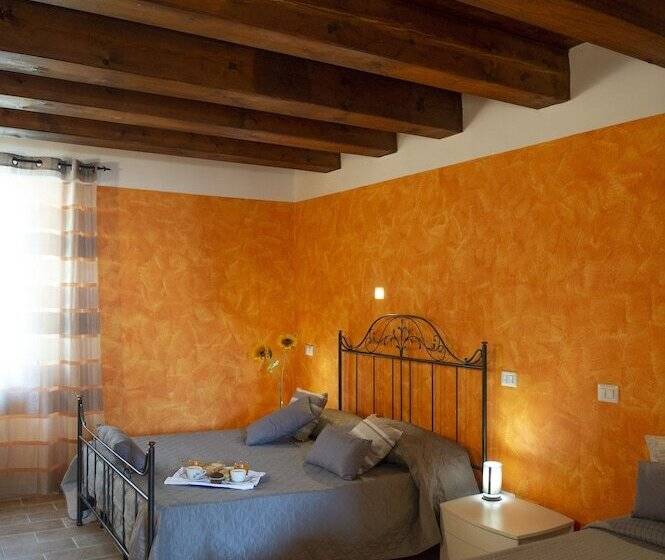 اتاق لوکس سه تخته, Tenuta Villa Colle Sereno