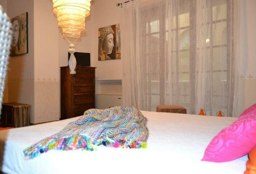 سوییت لوکس, Villa Ethnic Chic