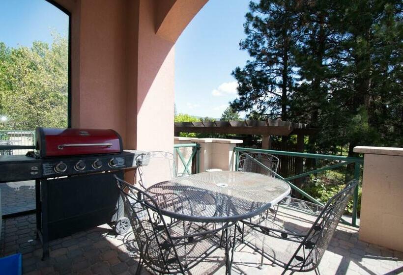 استودیوی استاندارد, Borgata Lodge Resort