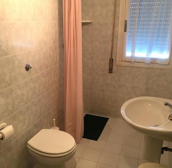 带共用浴室的标准房间, Casa Diomira