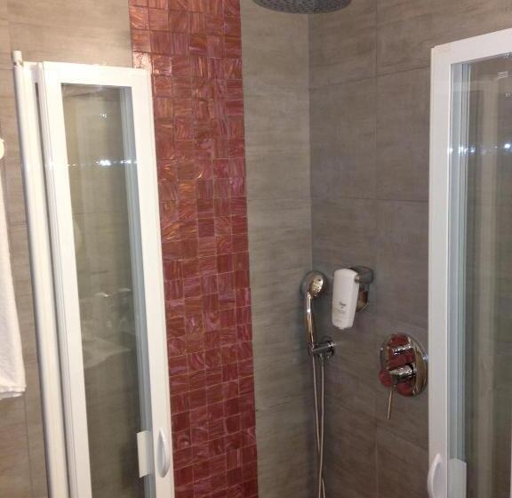 اتاق سوپریور خانوادگی, Derby Exclusive