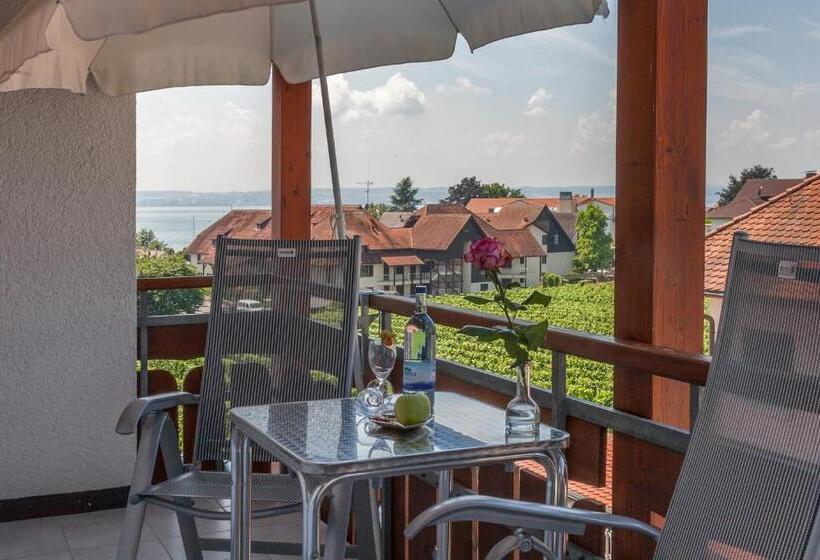 اتاق استاندارد با چشم‌انداز, Restaurant Hansjakob